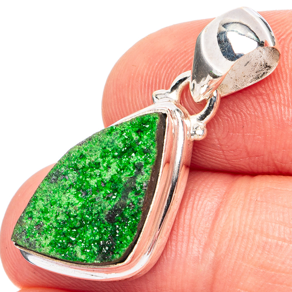 Rare Uvarovite Garnet Pendant 1 1/4" (925 Sterling Silver) P45112