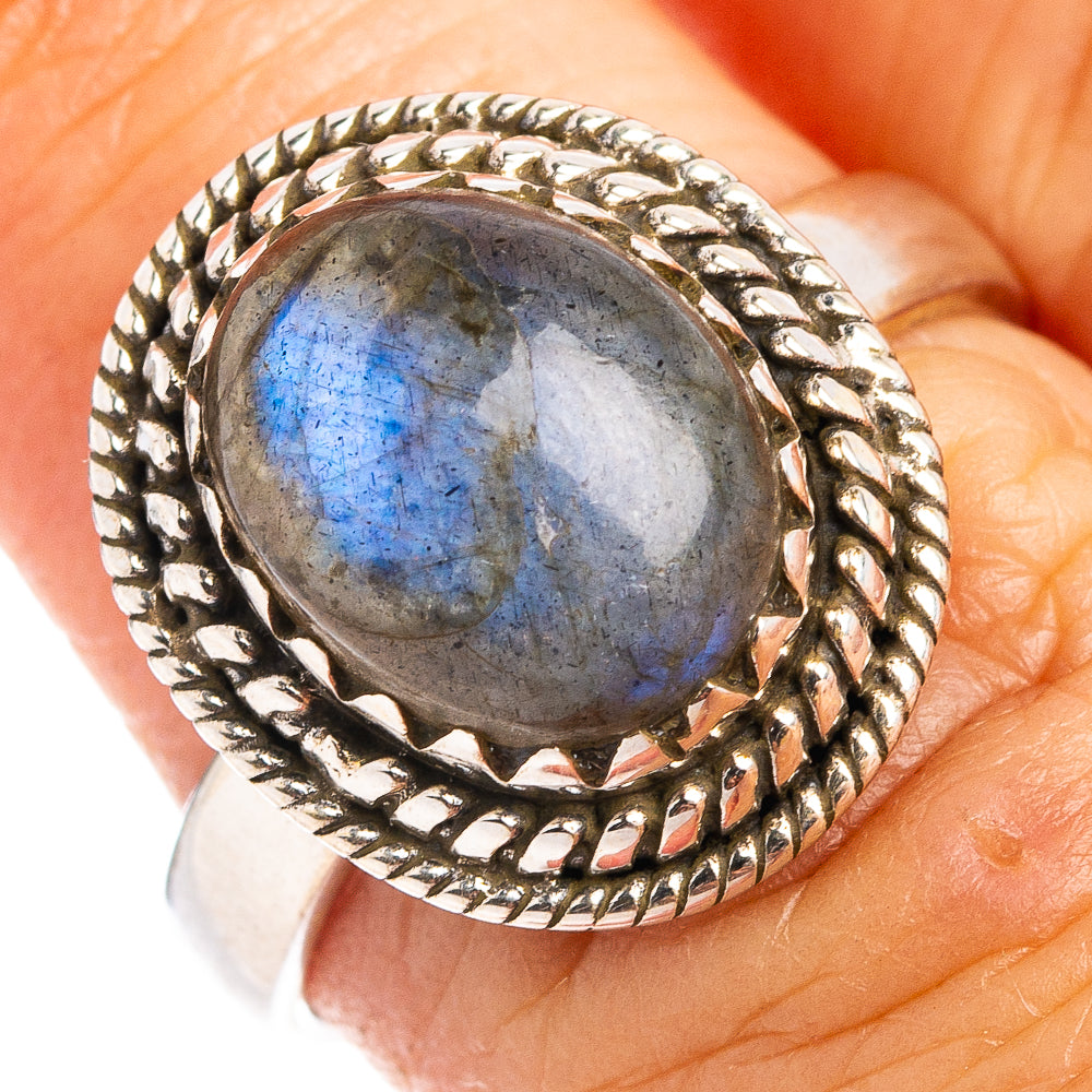 Labradorite Ring Size 7 (.925 Sterling Silver)