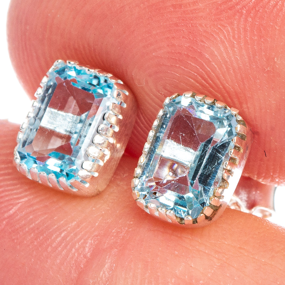 Blue Topaz Dainty Earrings 3/8" (925 Sterling Silver) E433551