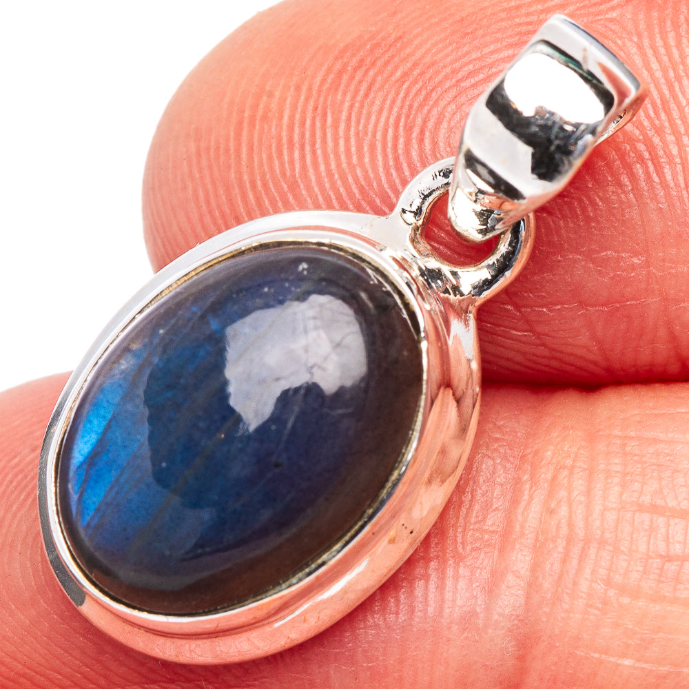Labradorite Pendant 1" (.925 Sterling Silver)
