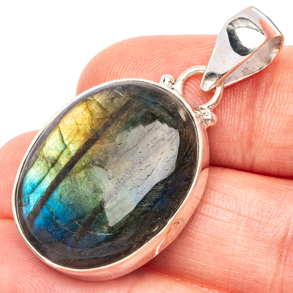 Labradorite Pendant 1 1/2" (925 Sterling Silver) P43886