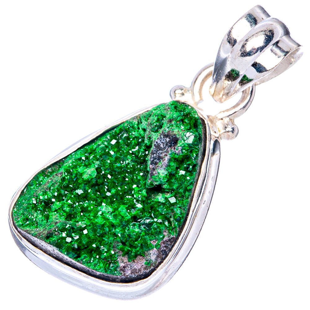 Rough Uarovite Garnet 925 Sterling Silver Pendant 1 1/4" (925 Sterling Silver) P41888