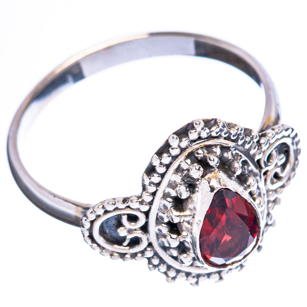 Value Garnet Ring Size 8.5 (925 Sterling Silver) R3172