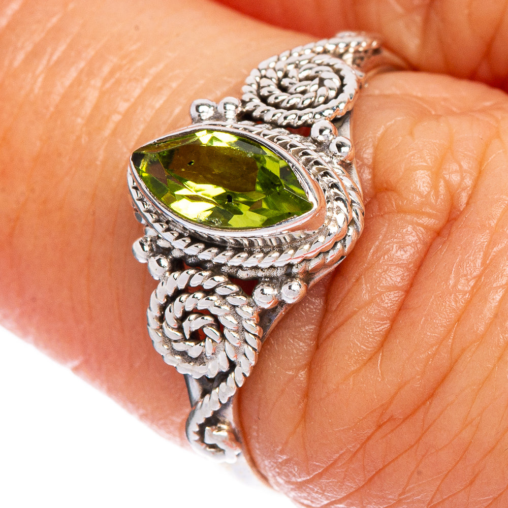 Peridot Dainty Ring Size 6.5 (925 Sterling Silver) R147266