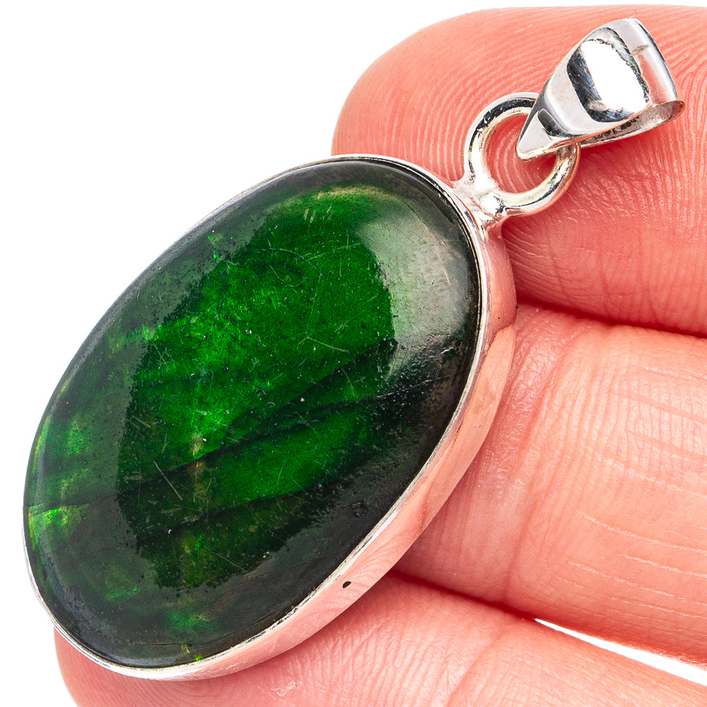 Green Labradorite Pendant 1 5/8" (925 Sterling Silver) P45147