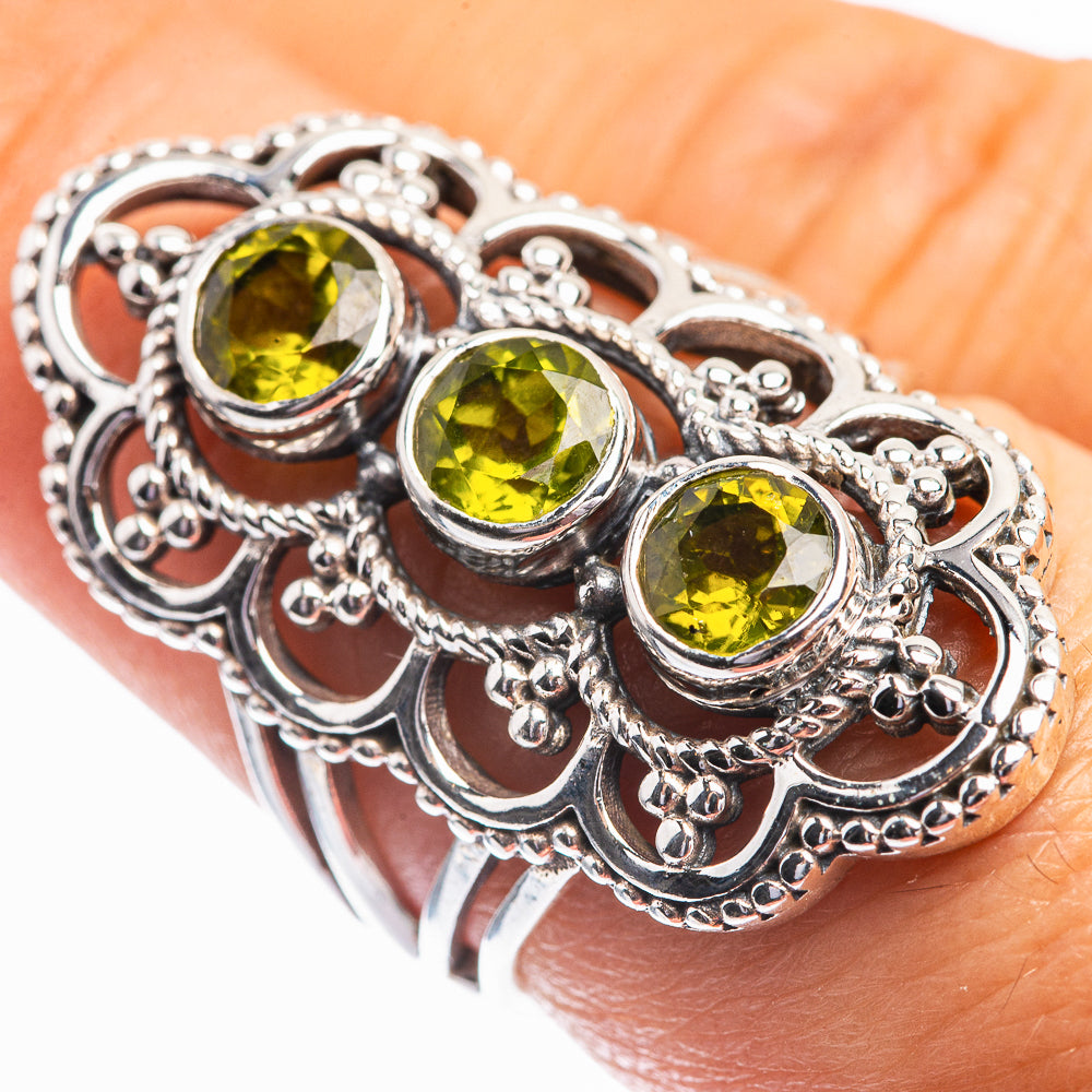 Peridot Ring Size 6.25 (925 Sterling Silver) R141949