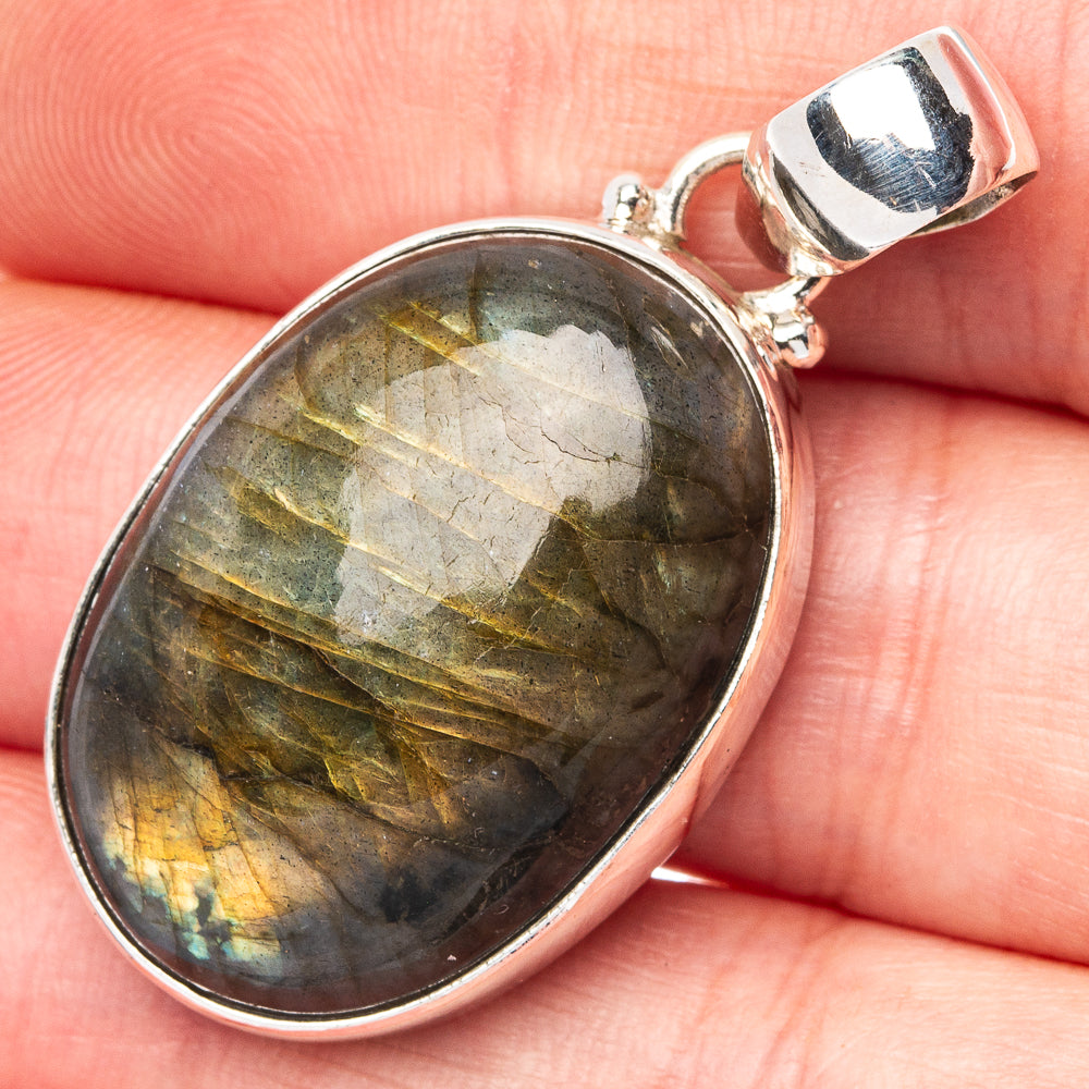 Labradorite Pendant 1 5/8" (925 Sterling Silver) P43204