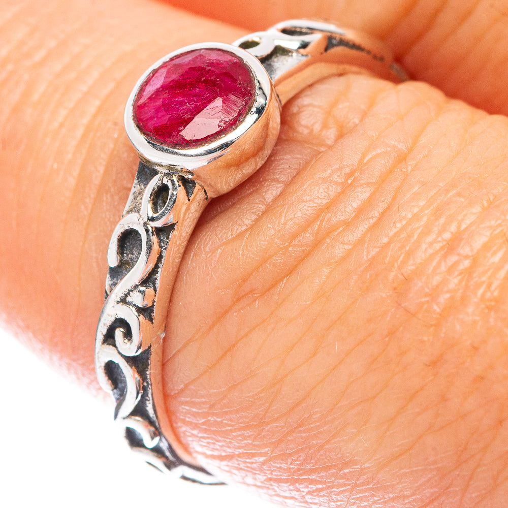 Red Sillimnate Ring Size 7.75 (925 Sterling Silver) R5531