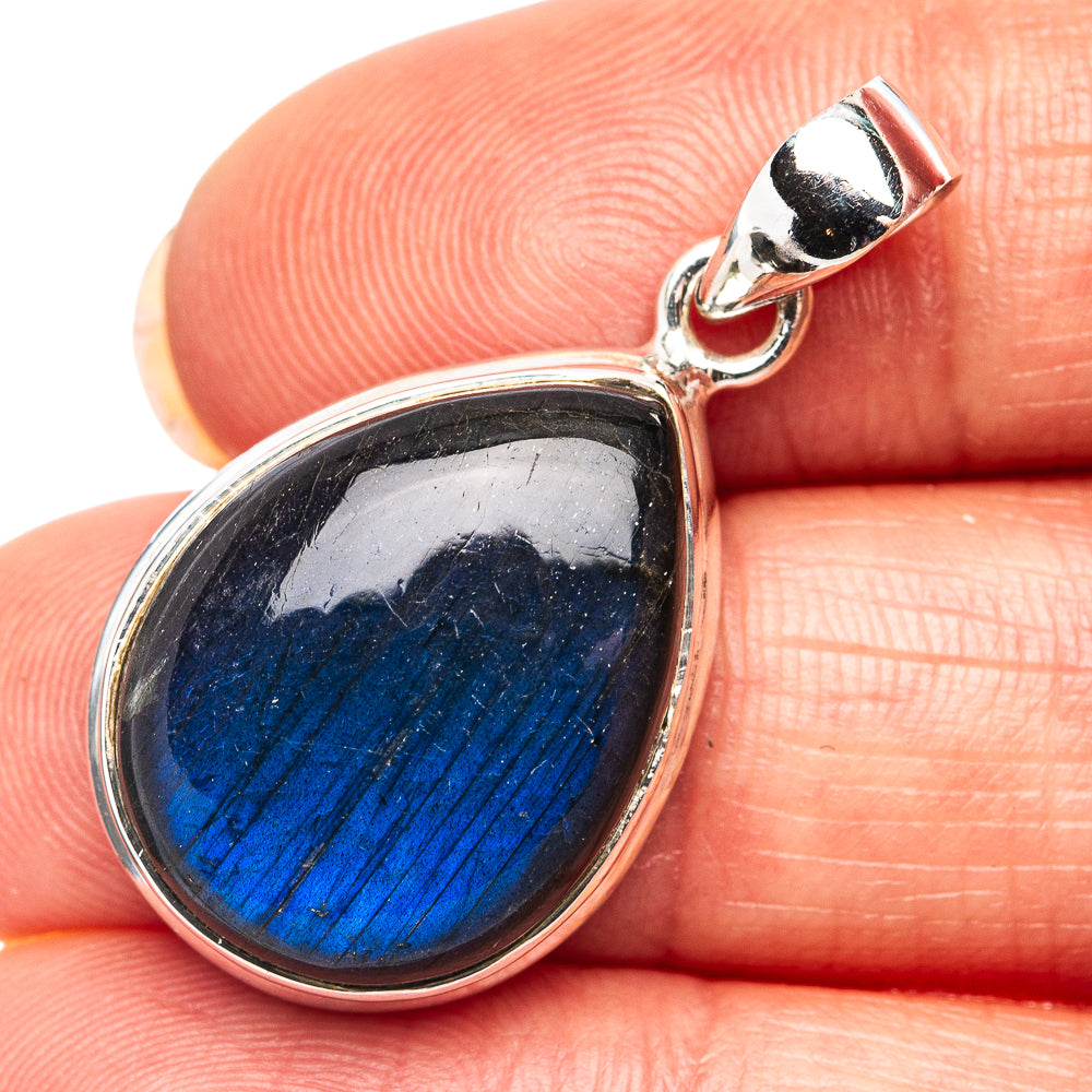 Labradorite Pendant 1 1/4" (.925 Sterling Silver)