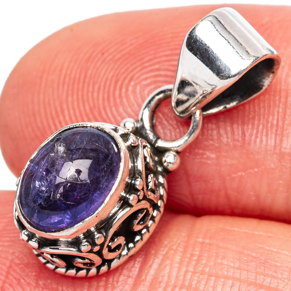 Rare  Tanzanite Pendants 7/8" (925 Sterling Silver) P42331