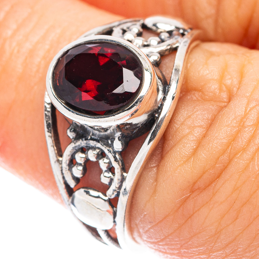 Garnet Dainty Ring Size 6.5 (925 Sterling Silver) R5865