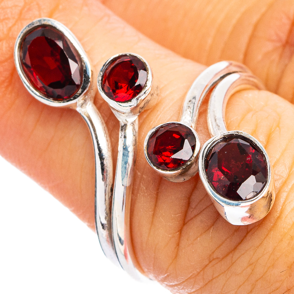Dainty Garnet Ring Size 6 (925 Sterling Silver) R8660