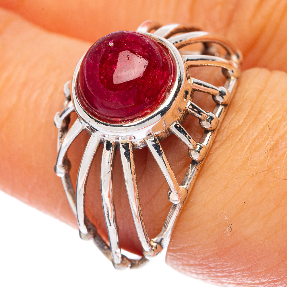 Red Onyx Ring Size 7 (925 Sterling Silver) R146105