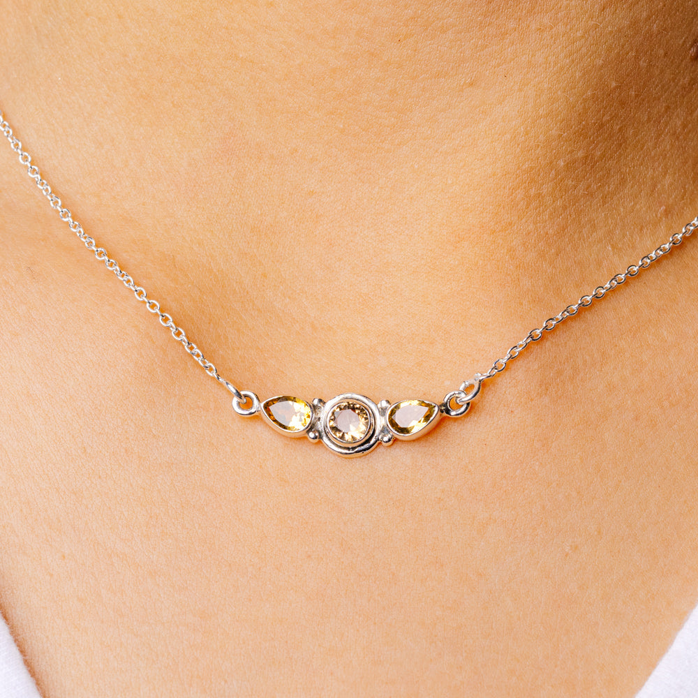 Faceted Citrine Necklace 17 1/8 To 18 7/8" (925 Sterling Silver) N90151