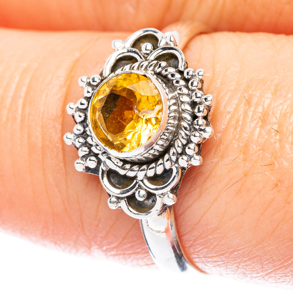 Value Faceted Citrine Ring Size 7.75 (925 Sterling Silver) R3379