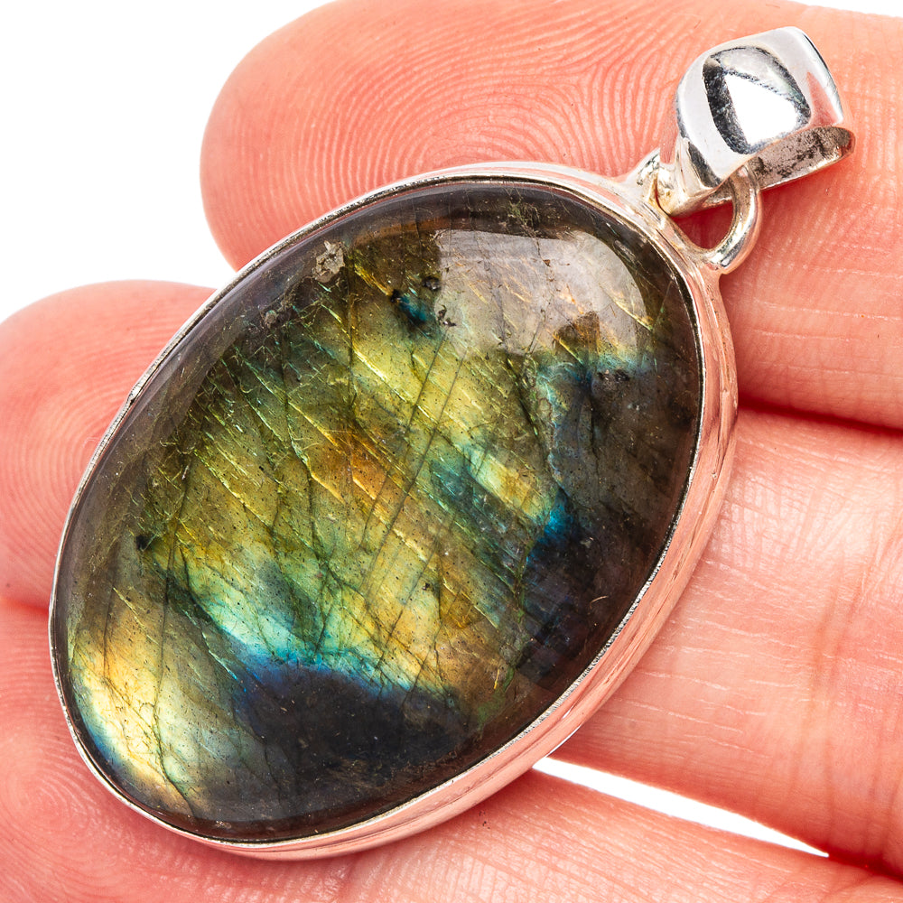 Labradorite Pendant 1 5/8" (925 Sterling Silver) P44813