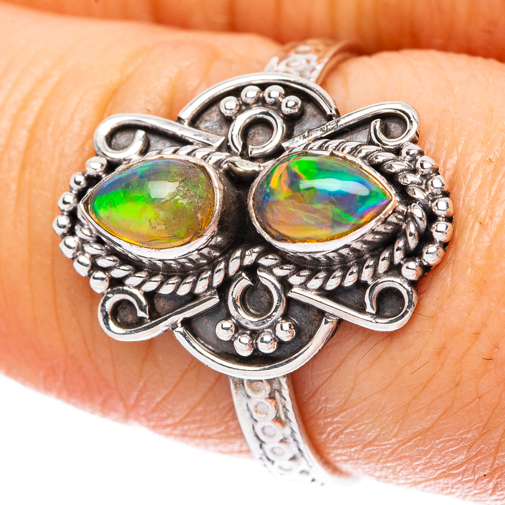 Rare Ethiopian Opal 925 Sterling Silver Ring Size 8 (925 Sterling Silver) R3882