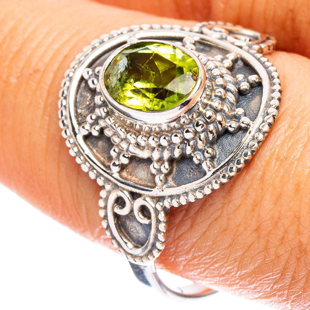 Peridot Ring Size 10 (925 Sterling Silver) R8007