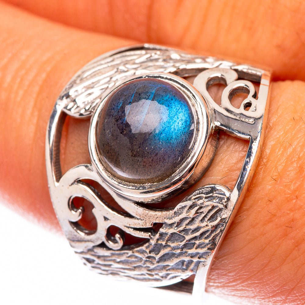 Labradorite 925 Sterling Silver Ring Size 8.25 (925 Sterling Silver) RING140345