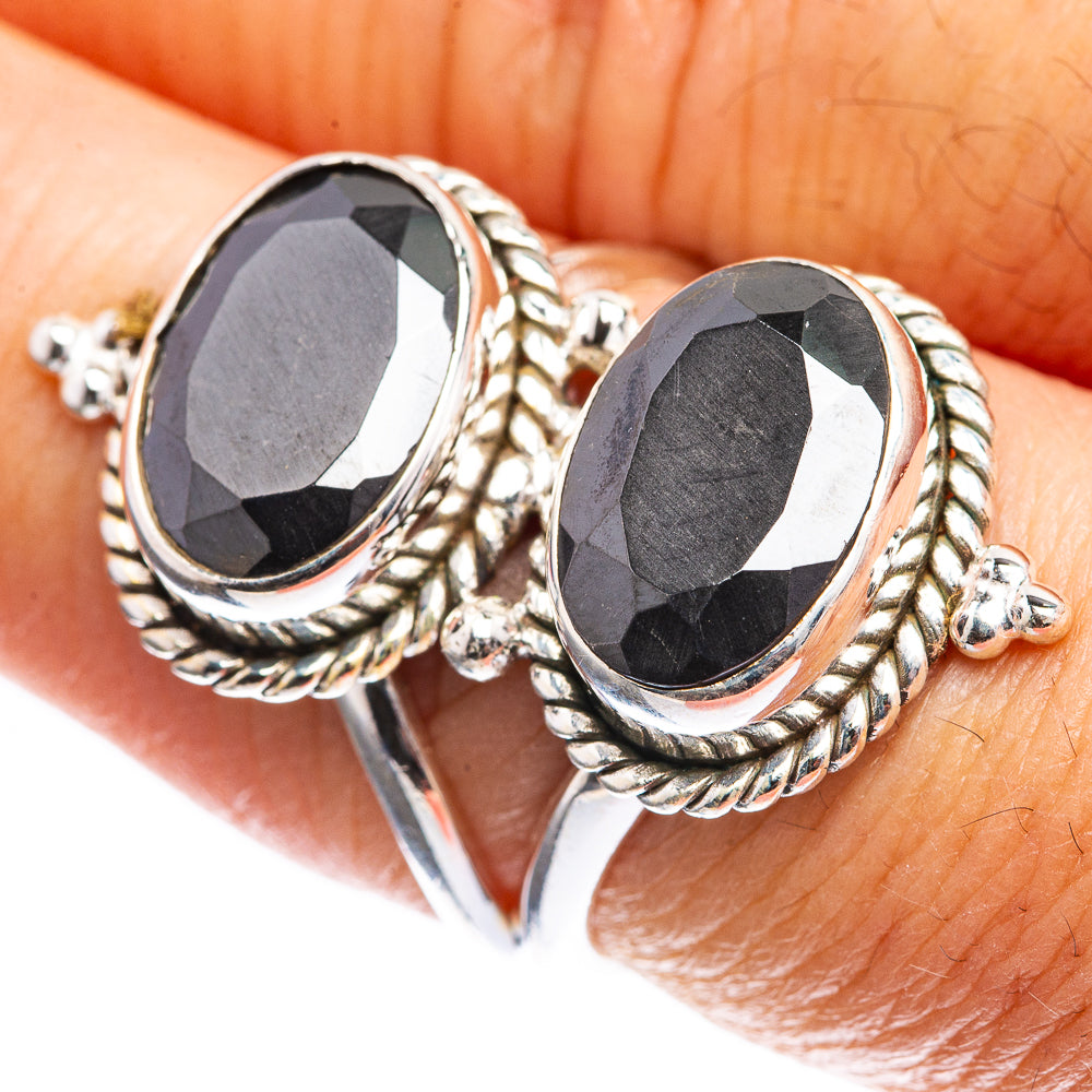 Black Onyx Ring Size 7 (925 Sterling Silver) R143117
