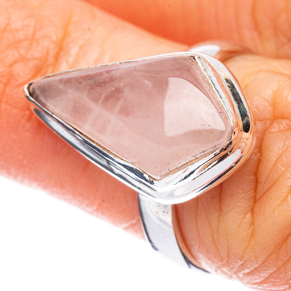 Rose Quartz Ring Size 6 (925 Sterling Silver) R3018
