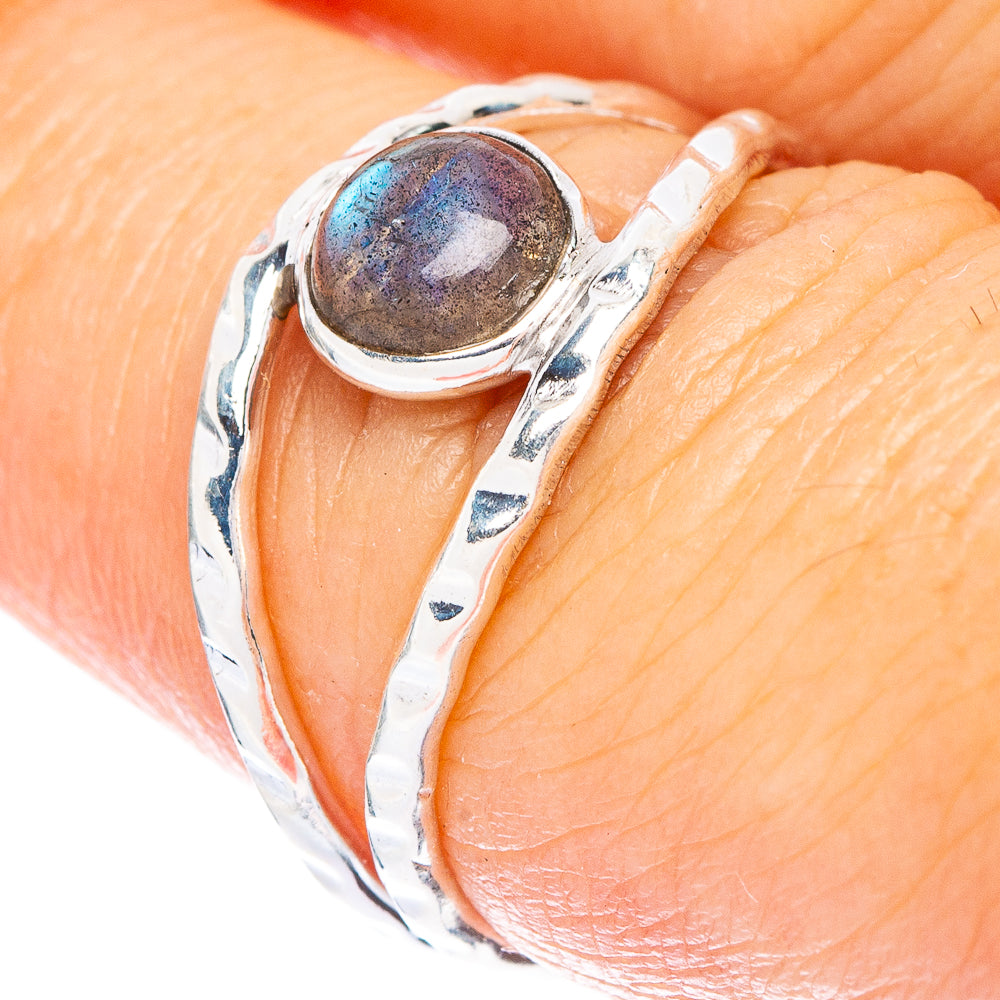 Labradorite Dainty Ring Size 6.75 (925 Sterling Silver) R146948