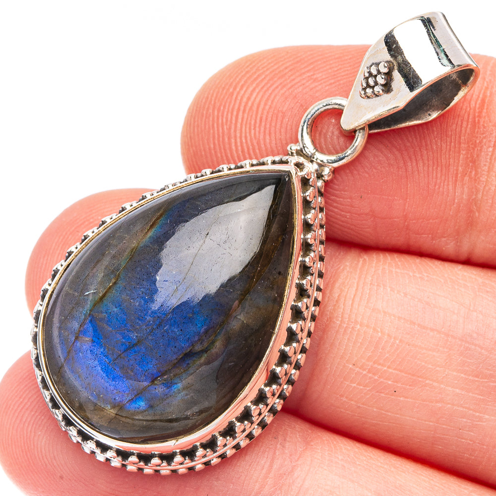 Labradorite 925 Sterling Silver Pendant 1 5/8" (925 Sterling Silver) P43620