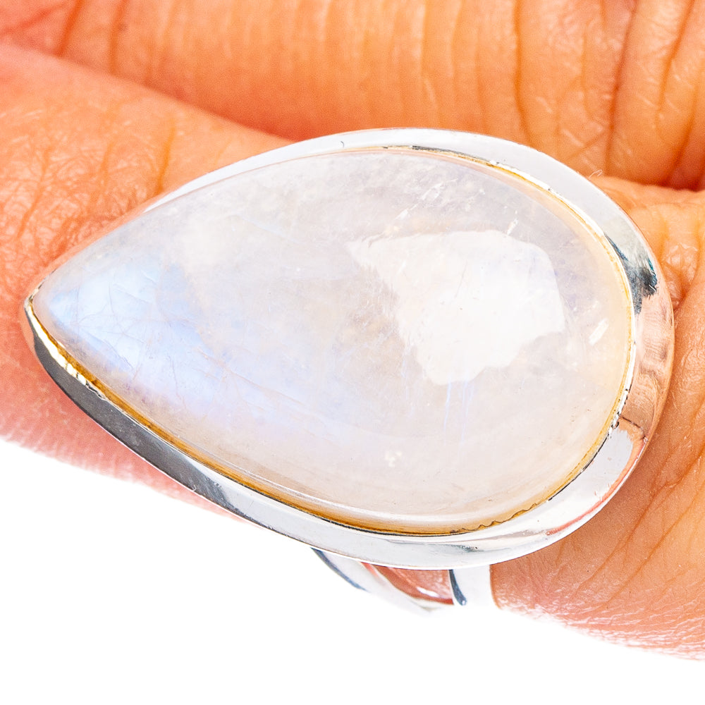 Rainbow Moonstone 925 Sterling Silver Ring Size 6 (925 Sterling Silver) R6419