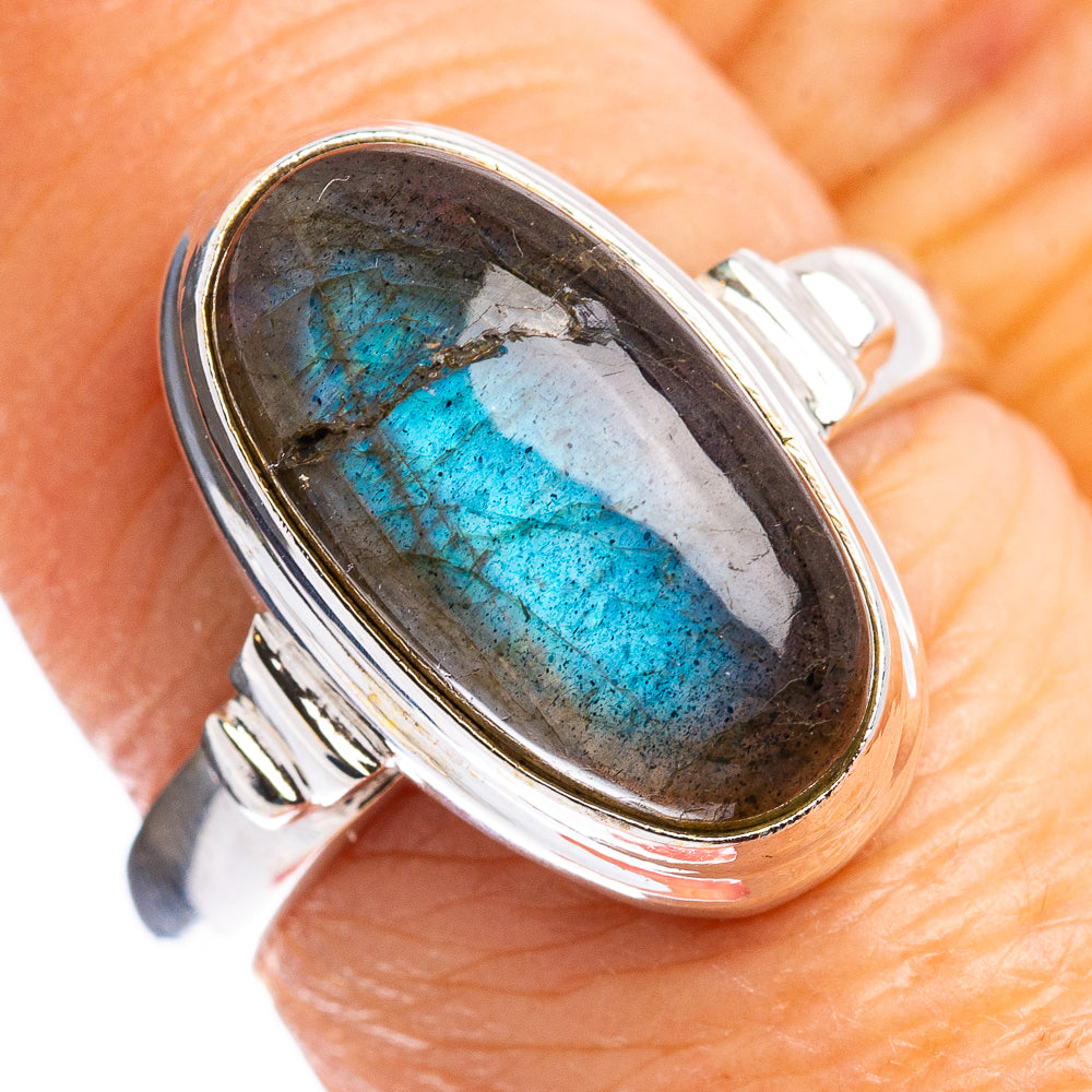 Labradorite Ring Size 7 (.925 Sterling Silver)