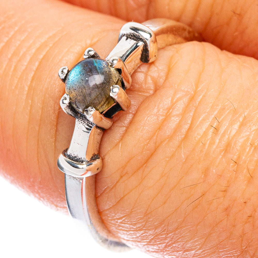 Labradorite Dainty Ring Size 7.25 (925 Sterling Silver) R147054