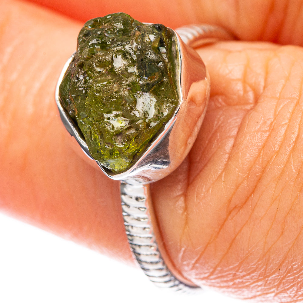 Peridot Dainty Ring Size 7 (925 Sterling Silver) R5142