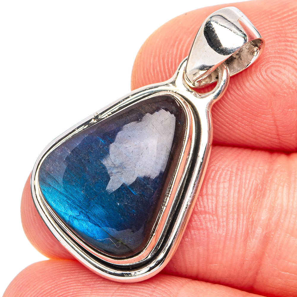 Labradorite Pendant 1 1/8" (.925 Sterling Silver)