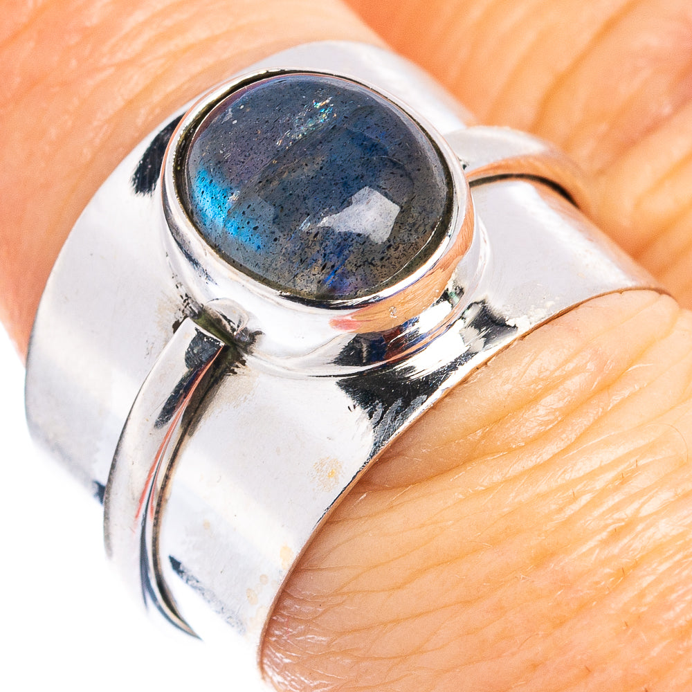Labradorite Ring Size 7 (.925 Sterling Silver)