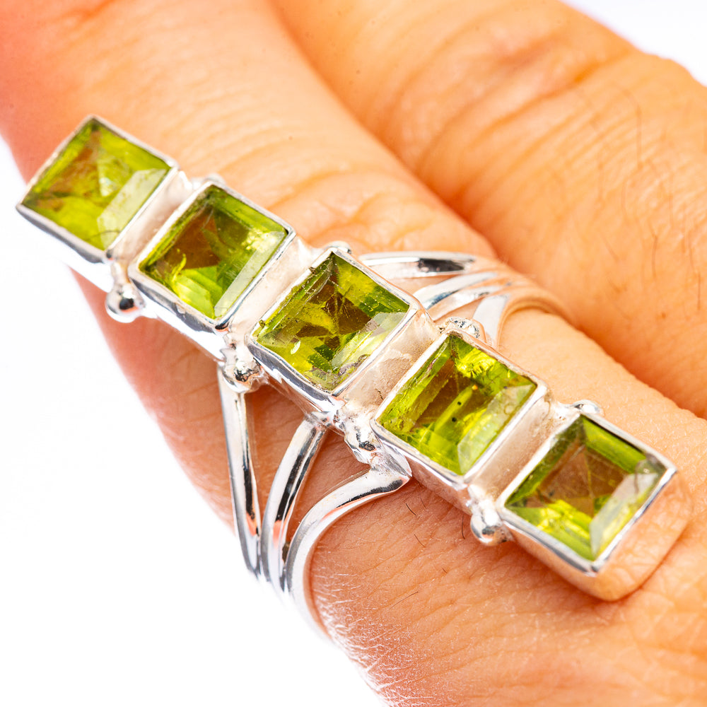 Large Peridot Ring Size 9 (925 Sterling Silver) R142719