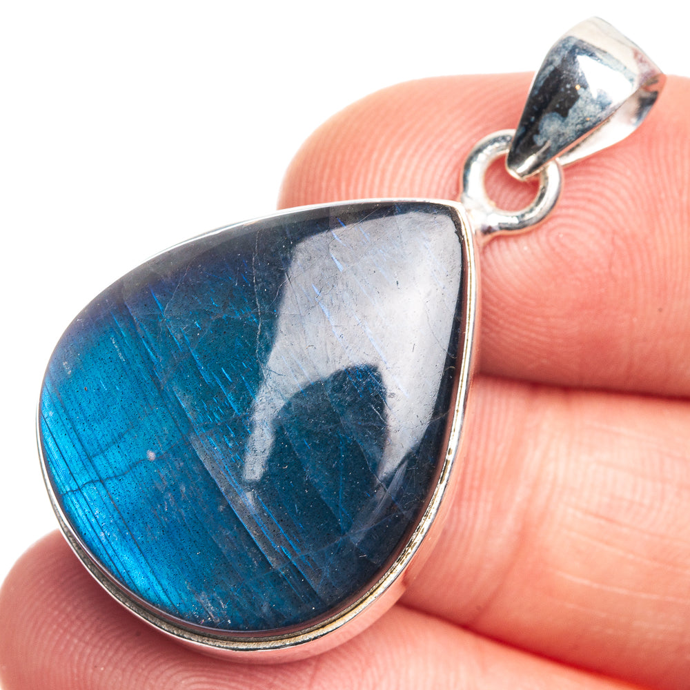 Labradorite Pendant 1 1/2" (925 Sterling Silver) P39217