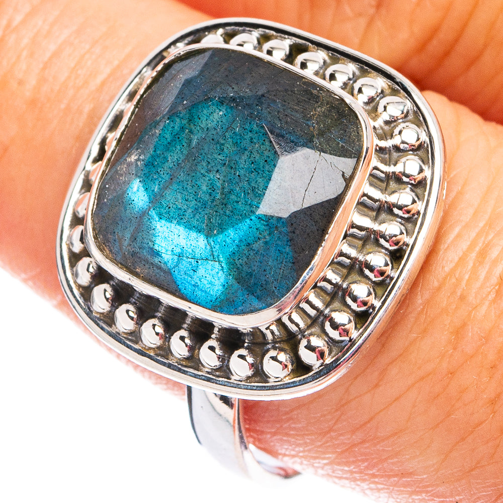 Labradorite Ring Size 9 (.925 Sterling Silver)