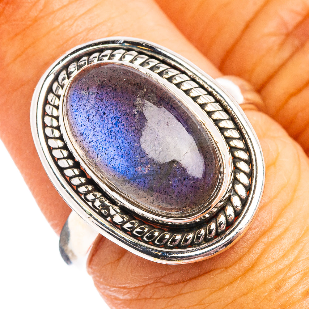 Labradorite Ring Size 7 (.925 Sterling Silver)