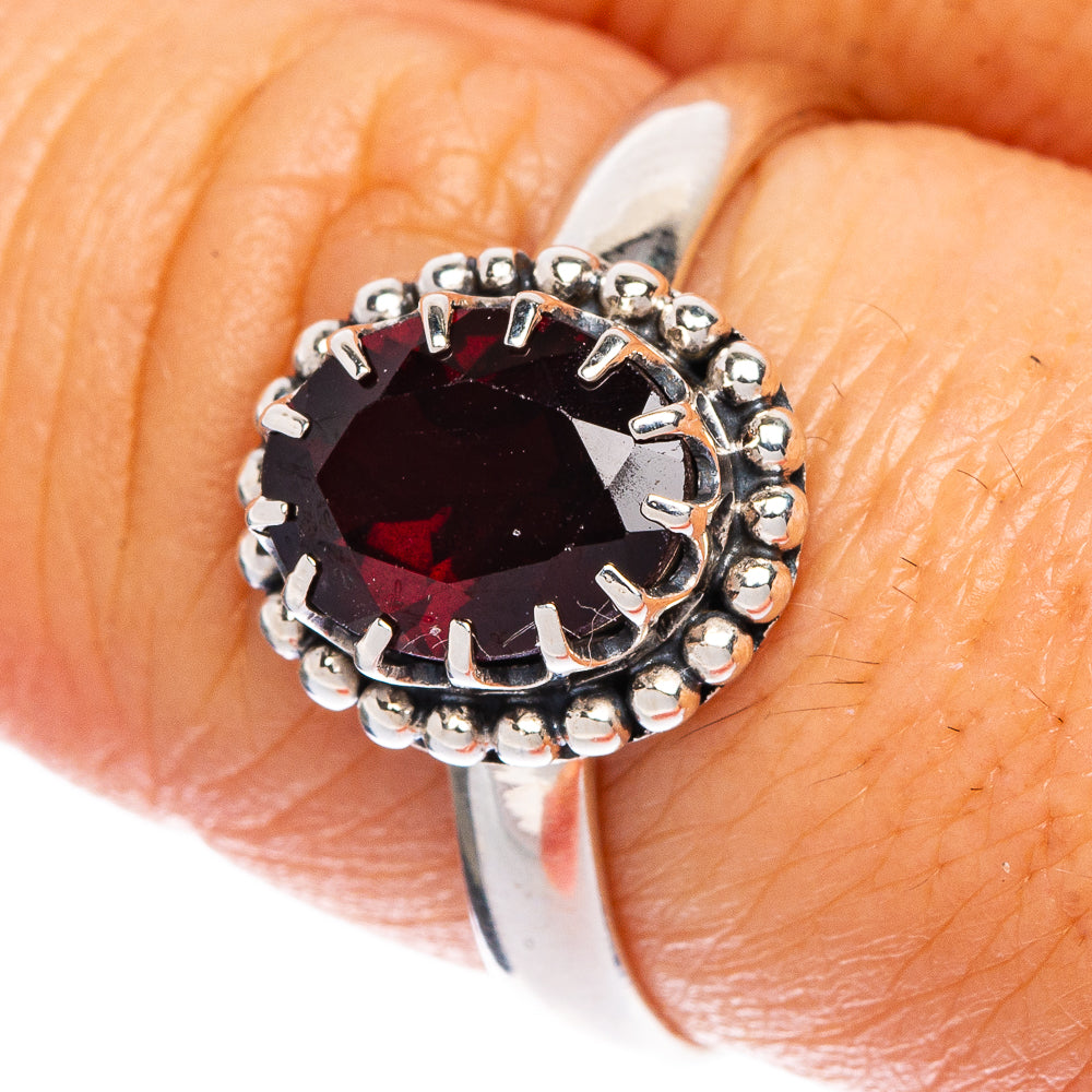 Garnet Ring Size 8.25 (925 Sterling Silver) R1186