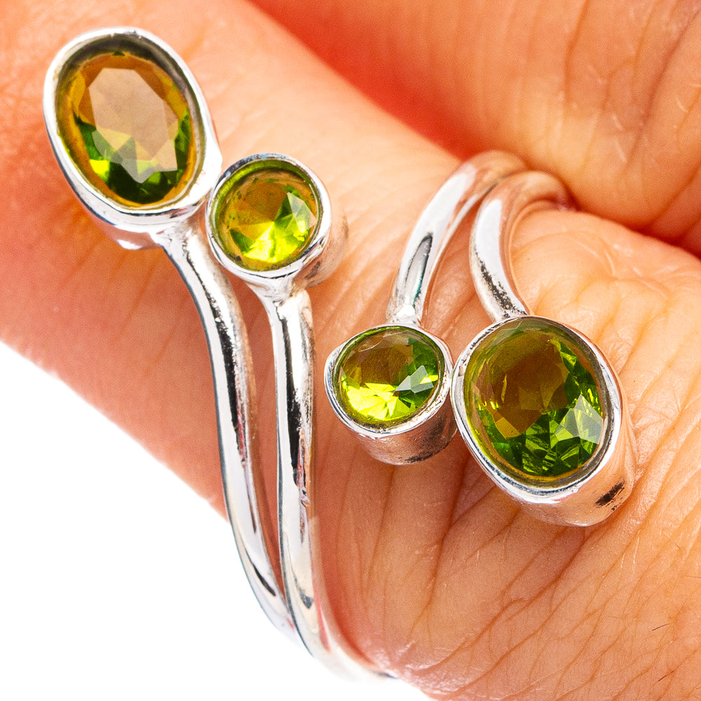 Dainty Peridot Ring Size 7 (925 Sterling Silver) R8704
