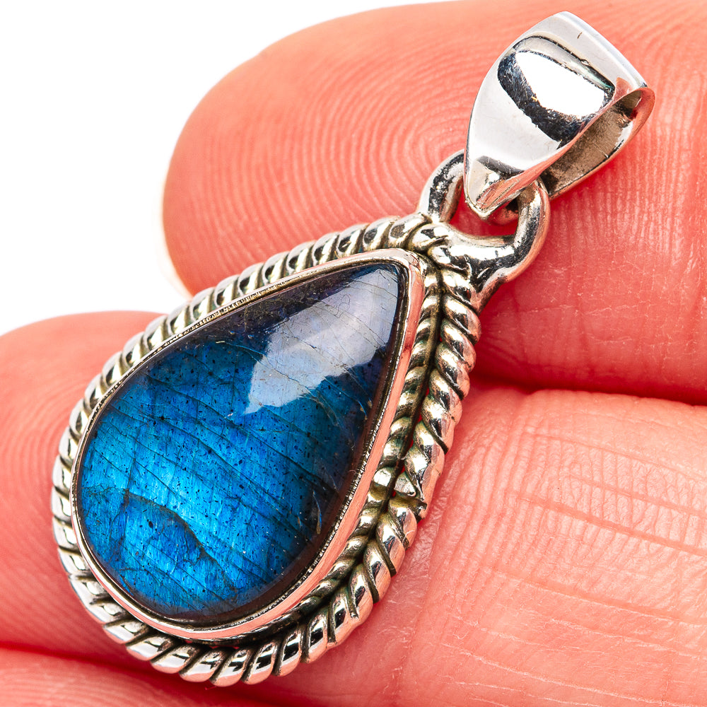 Labradorite Pendant 1 1/8" (.925 Sterling Silver)