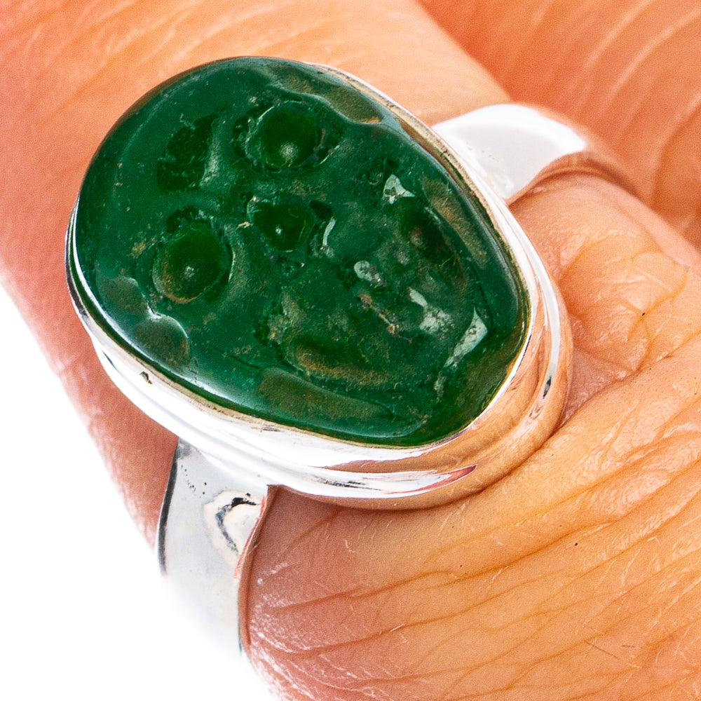 Green Onyx Skull Ring Size 7 (925 Sterling Silver) R8467