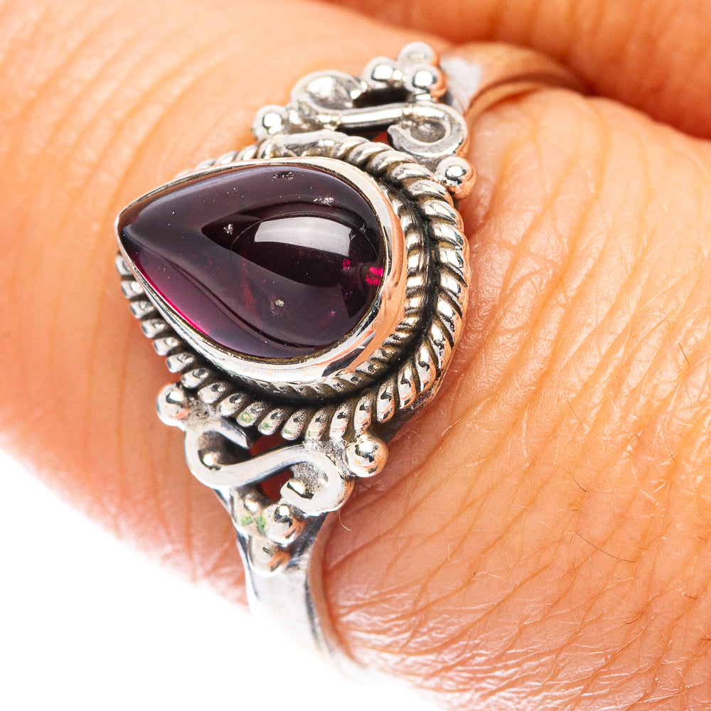 Garnet Ring Size 8 (925 Sterling Silver) R5598