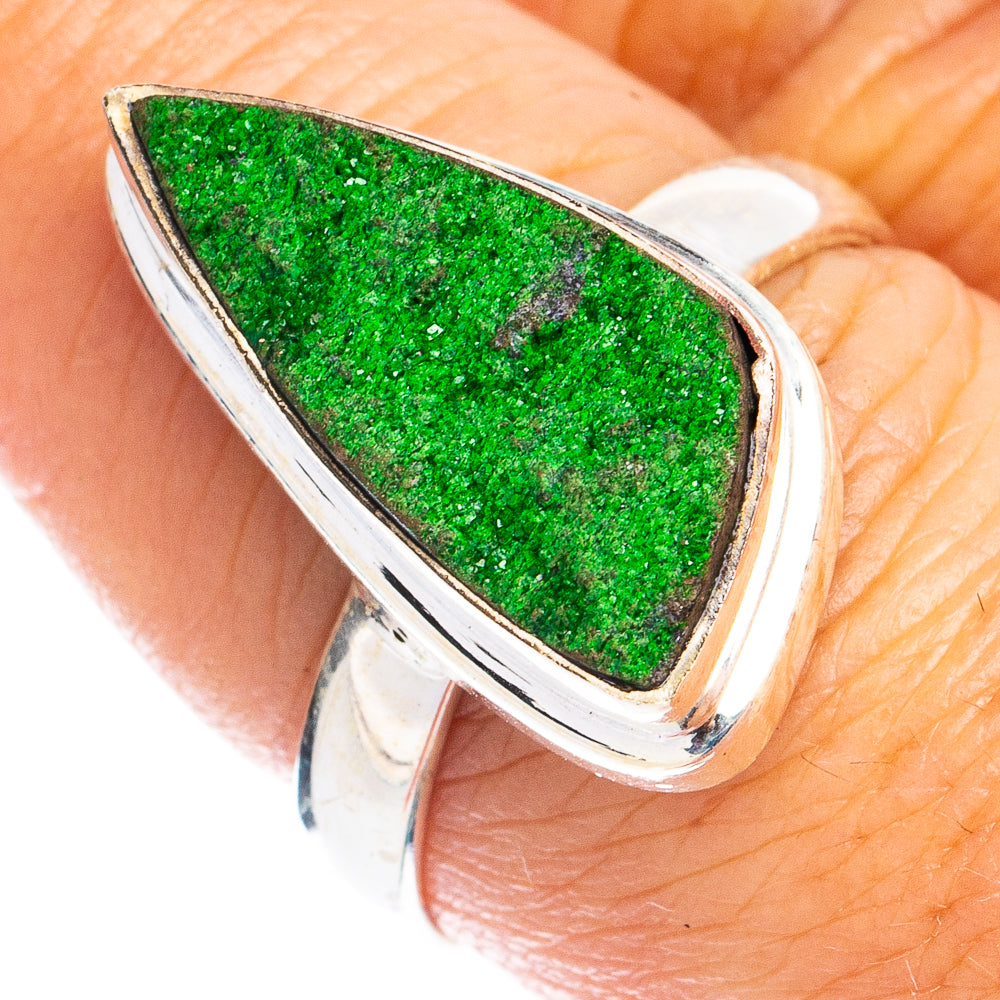 Rare Uvarovite Garnet Ring Size 7.75 (925 Sterling Silver) R8496