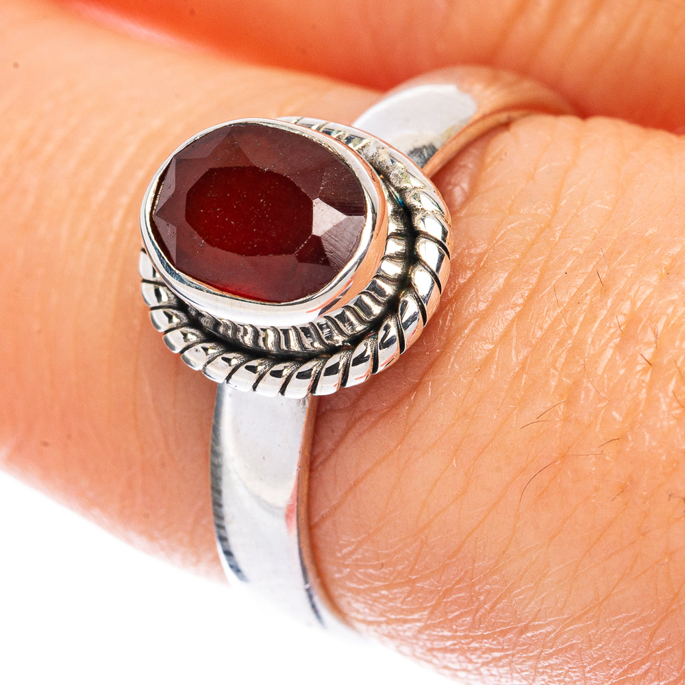 Value Garnet Ring Size 7.5 (925 Sterling Silver) R3306