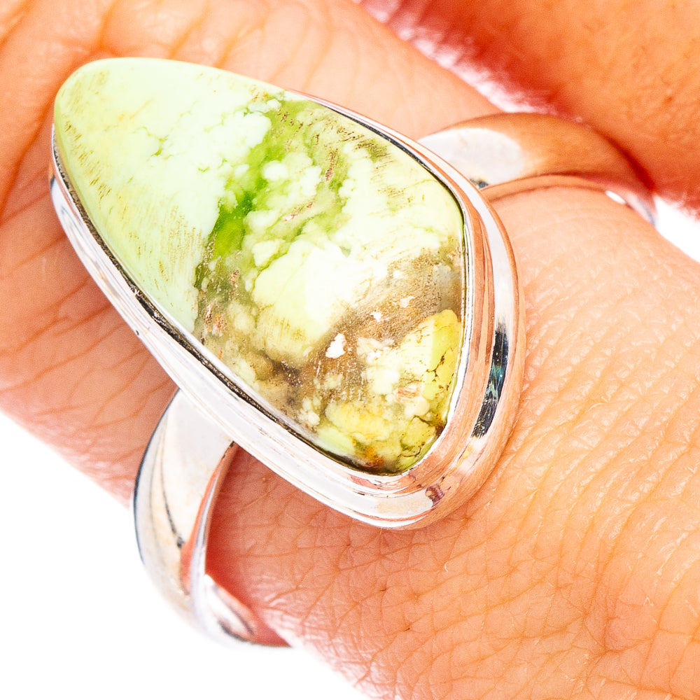 Lemon Chrysoprase Ring Size 9.75 (.925 Sterling Silver)
