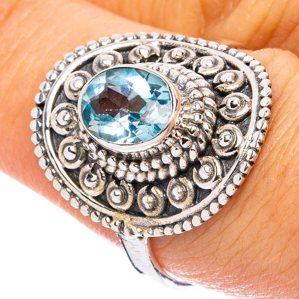 Blue Topaz Ring Size 8 (925 Sterling Silver) R8224