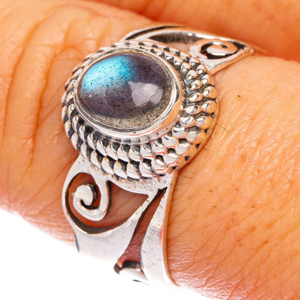 Labradorite Ring Size 8 (925 Sterling Silver) R1231