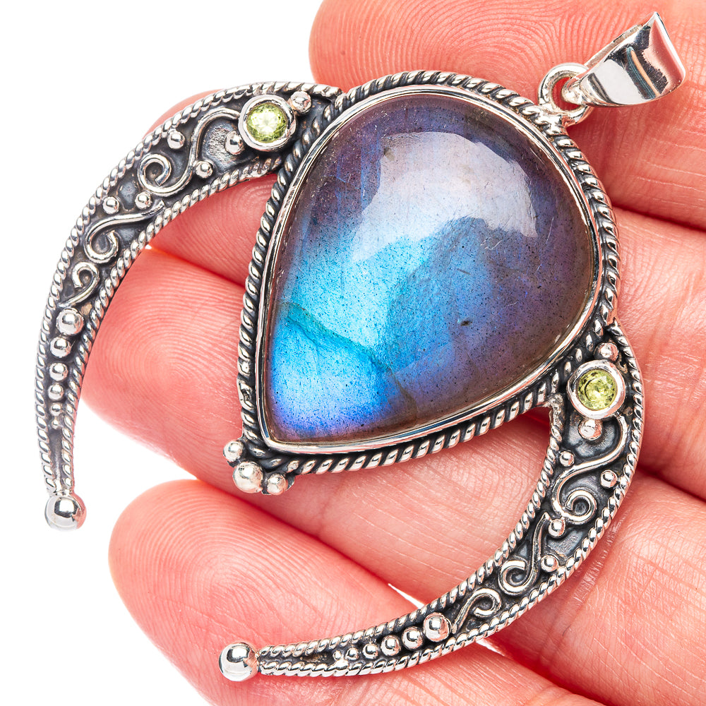 Signature Labradorite, Peridot Pendant 2 1/8" (925 Sterling Silver) P44652