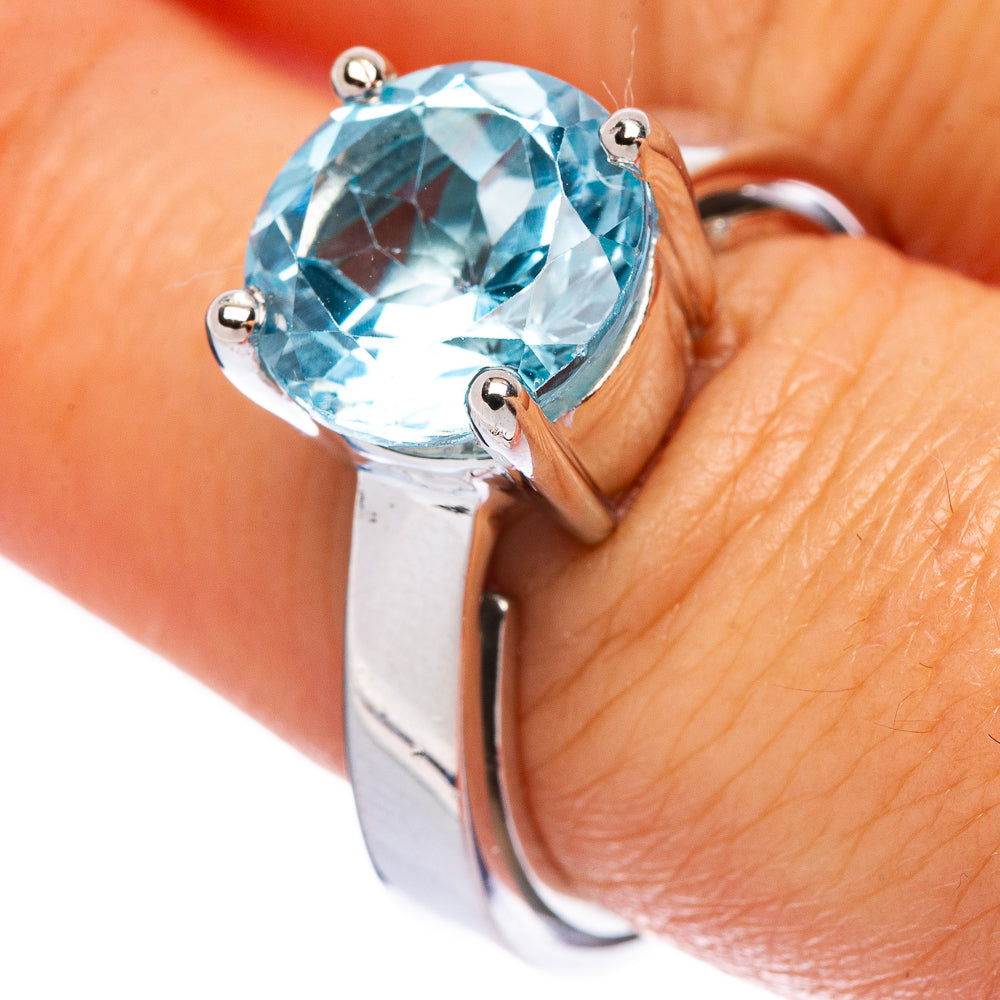 Rare Blue Topaz Ring Size 7.75 (925 Sterling Silver) R145941