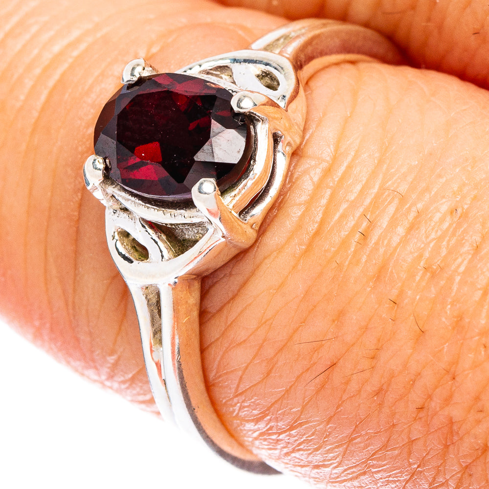 Garnet Dainty Ring Size 8 (925 Sterling Silver) R146919